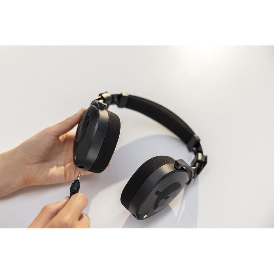 Rode NTH-100 Professional Closed-Back Over-Ear Headphones (Black)