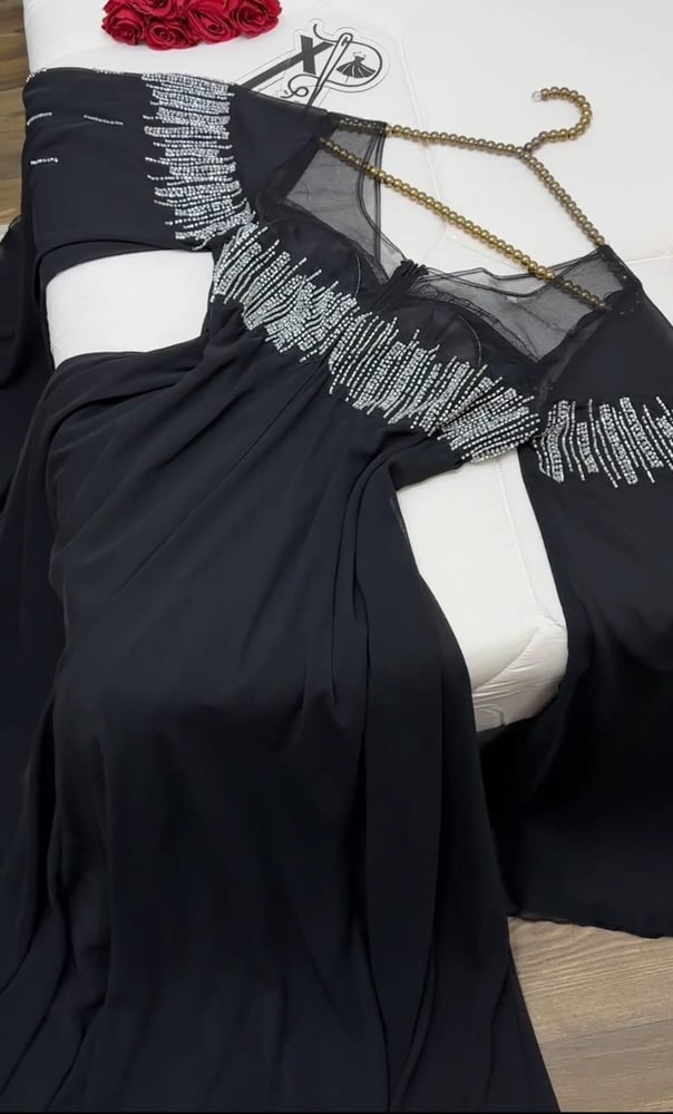 فستان سهرة اسود