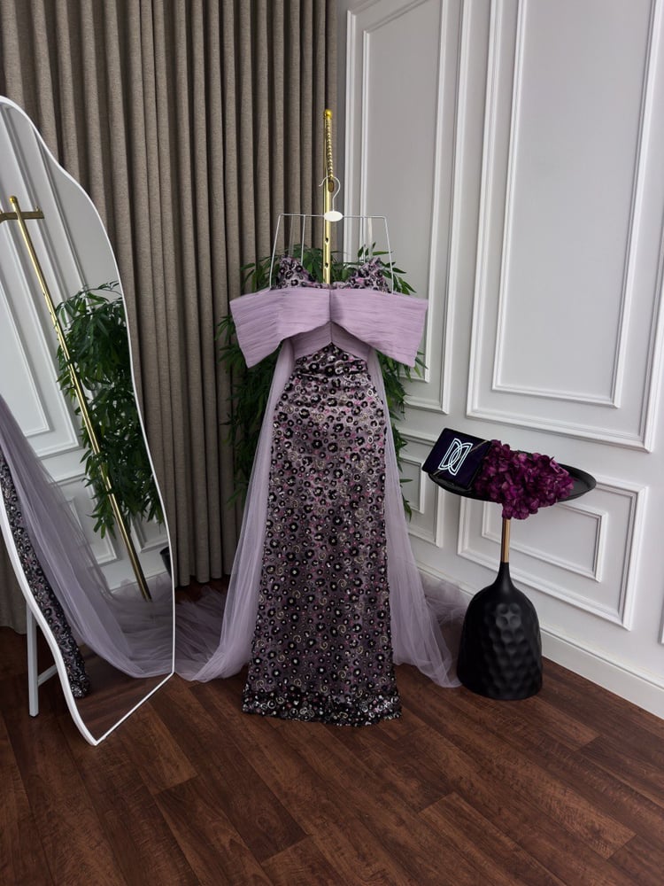 فستان نسائي سهره راقي لون واحد Dior