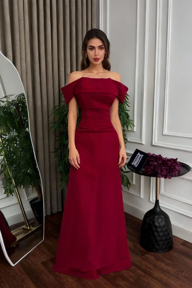 فستان نسائي ناعم لون احمر غامق Dior