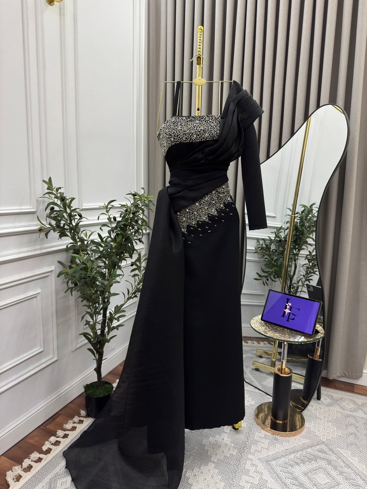 فستان نسائي سهره تطريز راقي لون اسود LAFTH