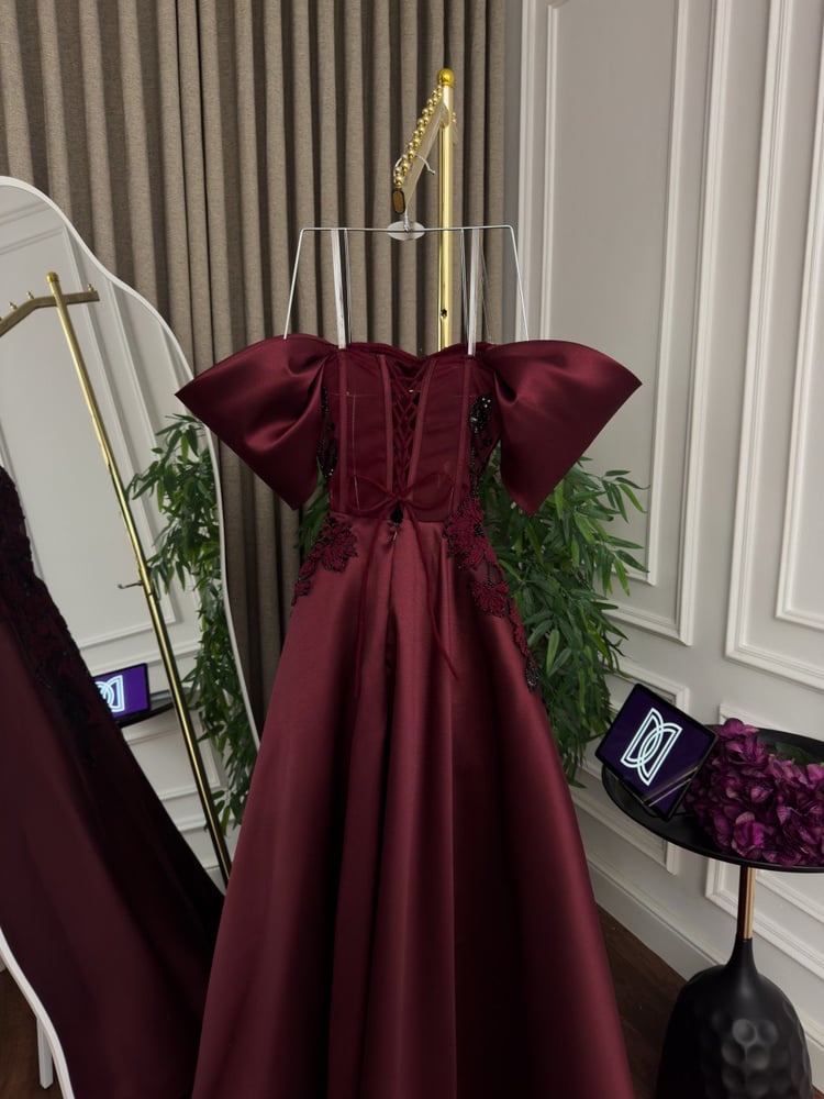 Women's evening dress with elegant embroidery for occasions Dior