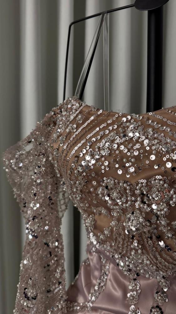 Evening dress 1997