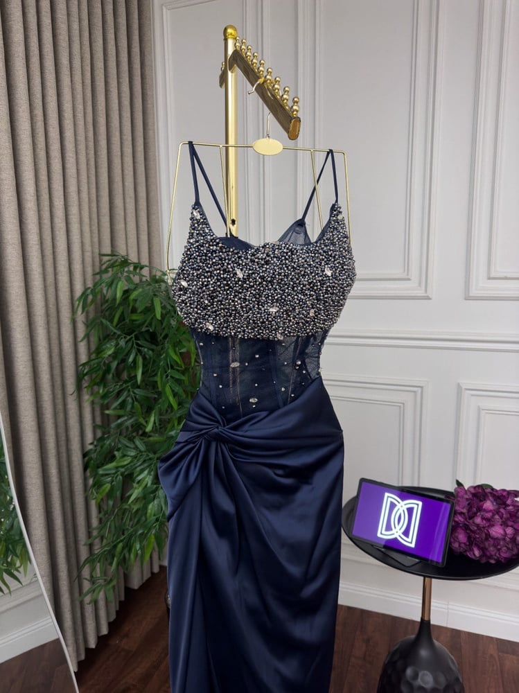 فستان نسائي Dior