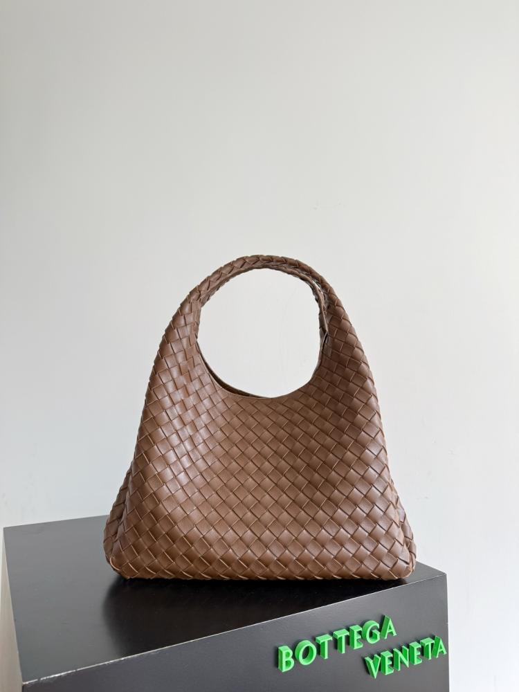 BV Campana Shoulder Bag 39cm