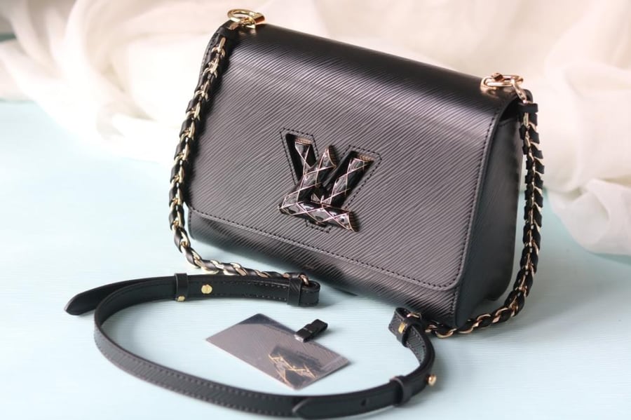LV Twist Braided Chain 23cm