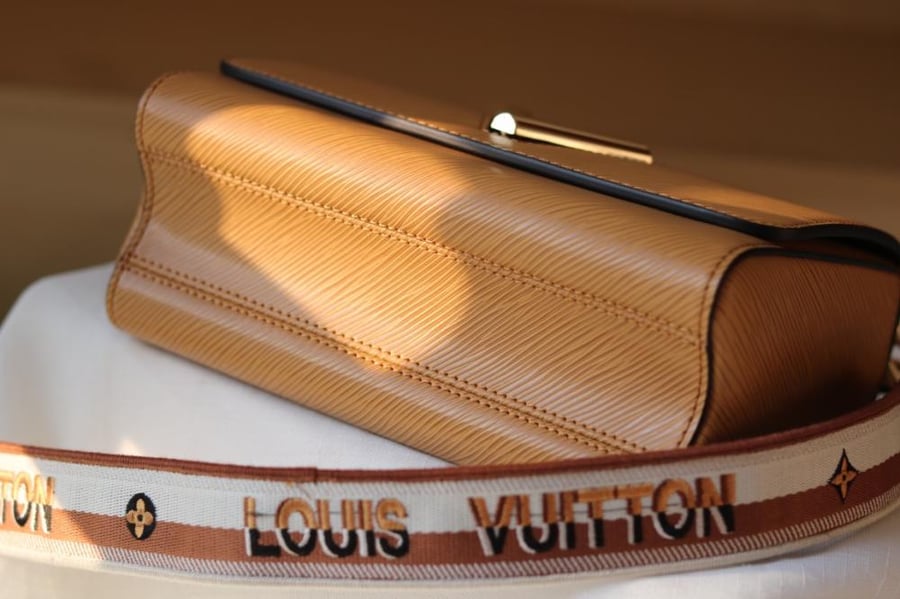 LV Twist Sporty Strap 23cm
