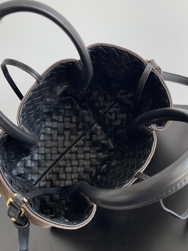 BV Pinacoteca Bag 24cm