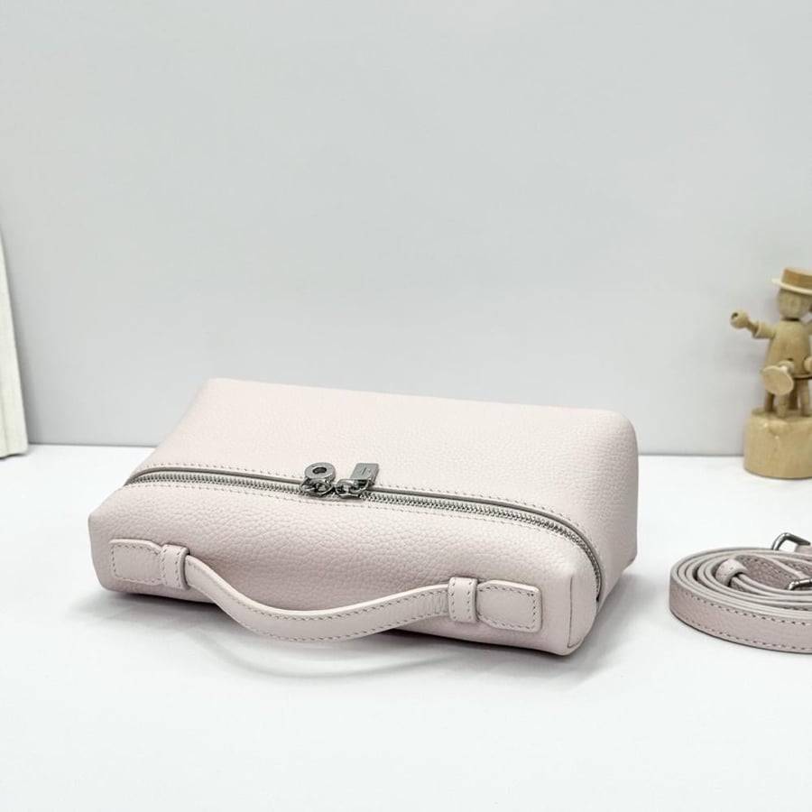 Loro Piana Extra Pocket L19 Vanity Case Collection