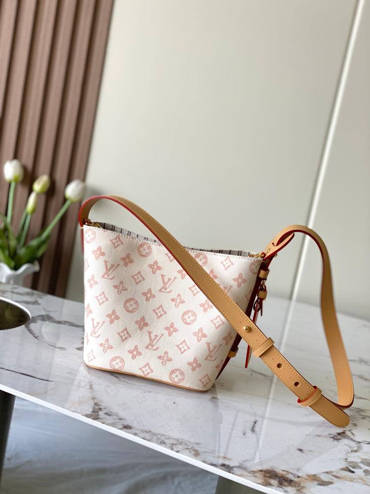 LV Bucket Bag Monogram 16cm