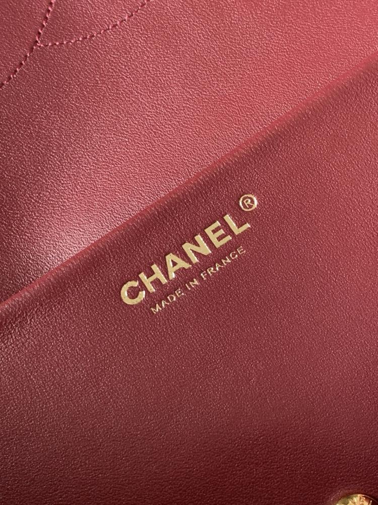 Chanel Croc-Embossed Leather Flap Bag