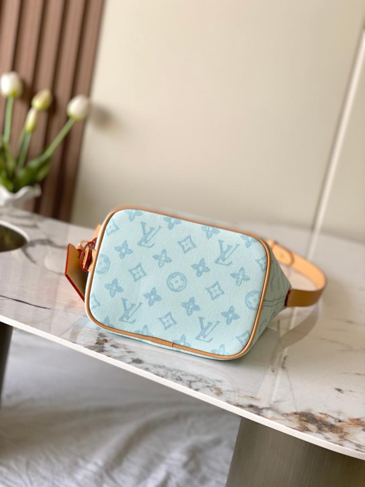 LV Bucket Bag Monogram 16cm