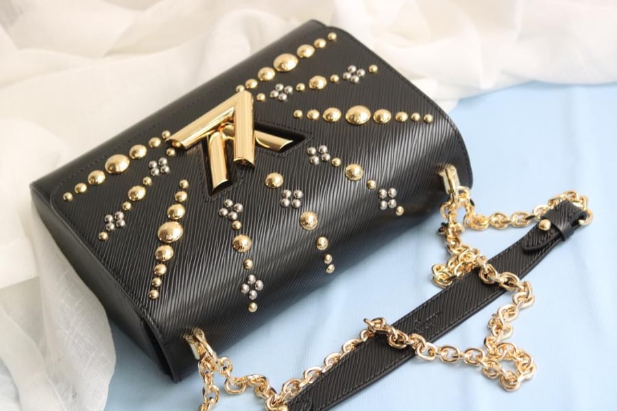 LV Twist Studded 23cm