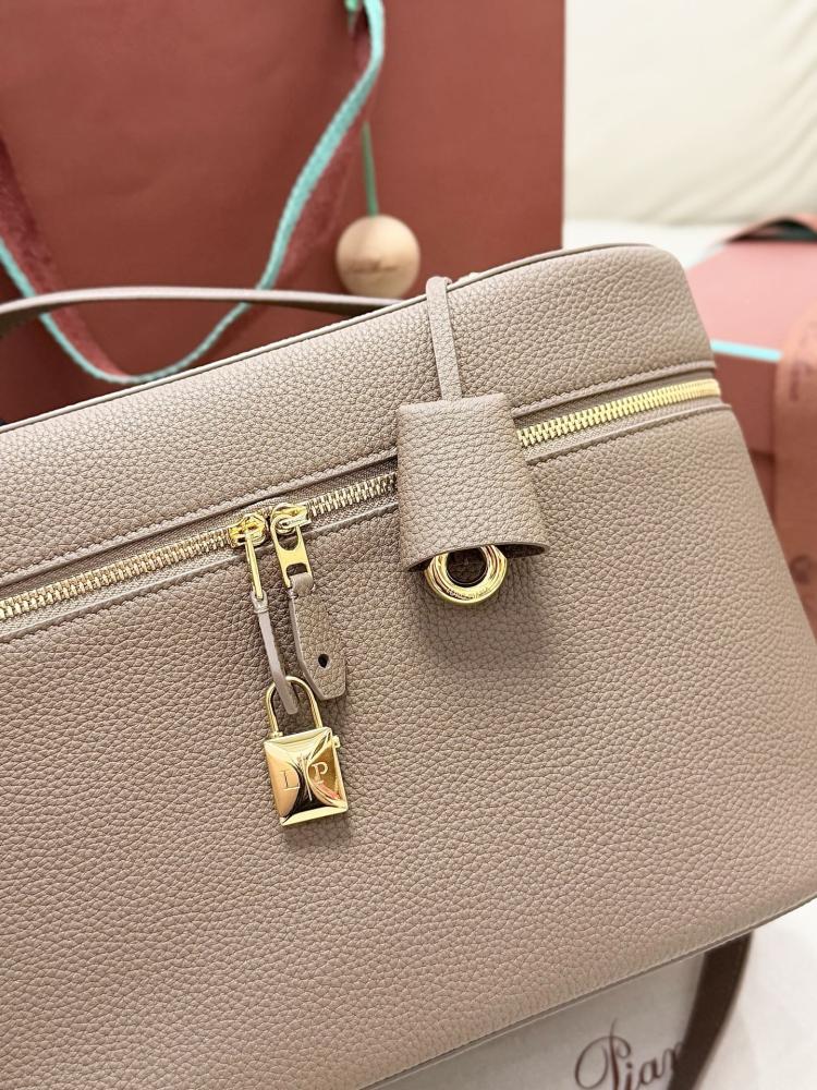 Loro Piana Large Vanity Case in Grained Leather