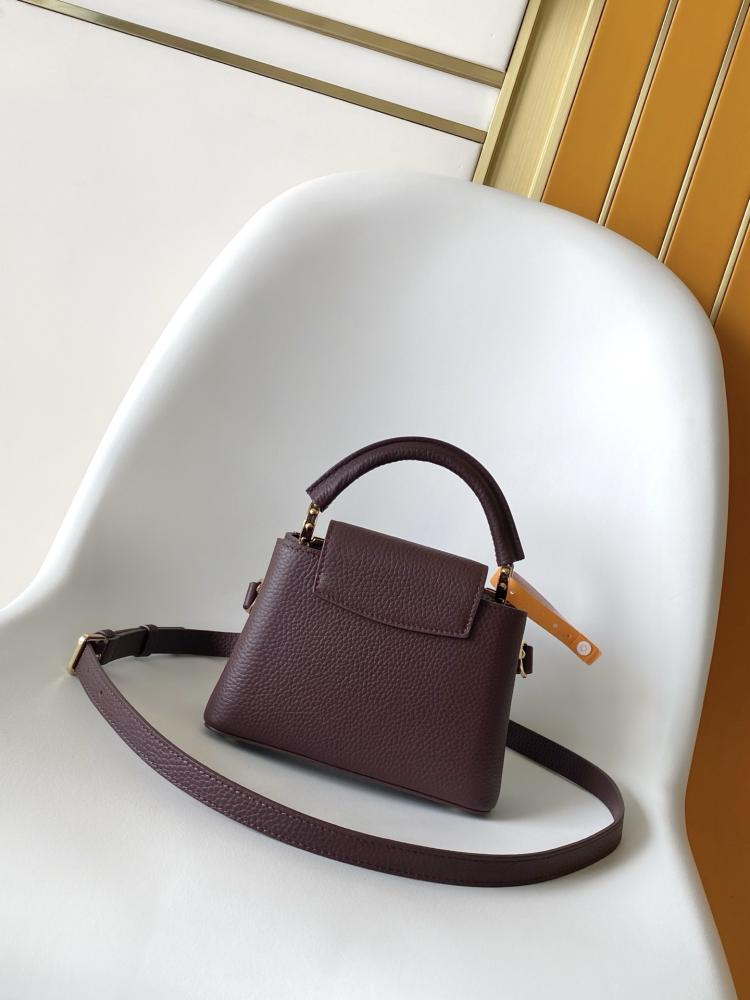 LV Capucines 21cm