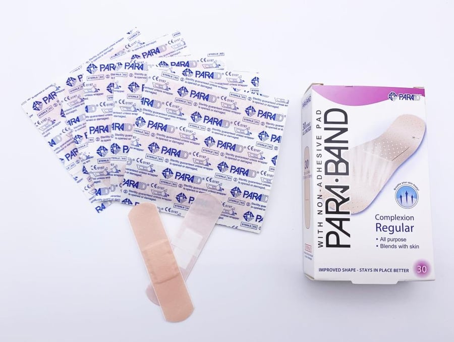Paraid Active Tan لاصقات جروح عادية - 100 قطعة
