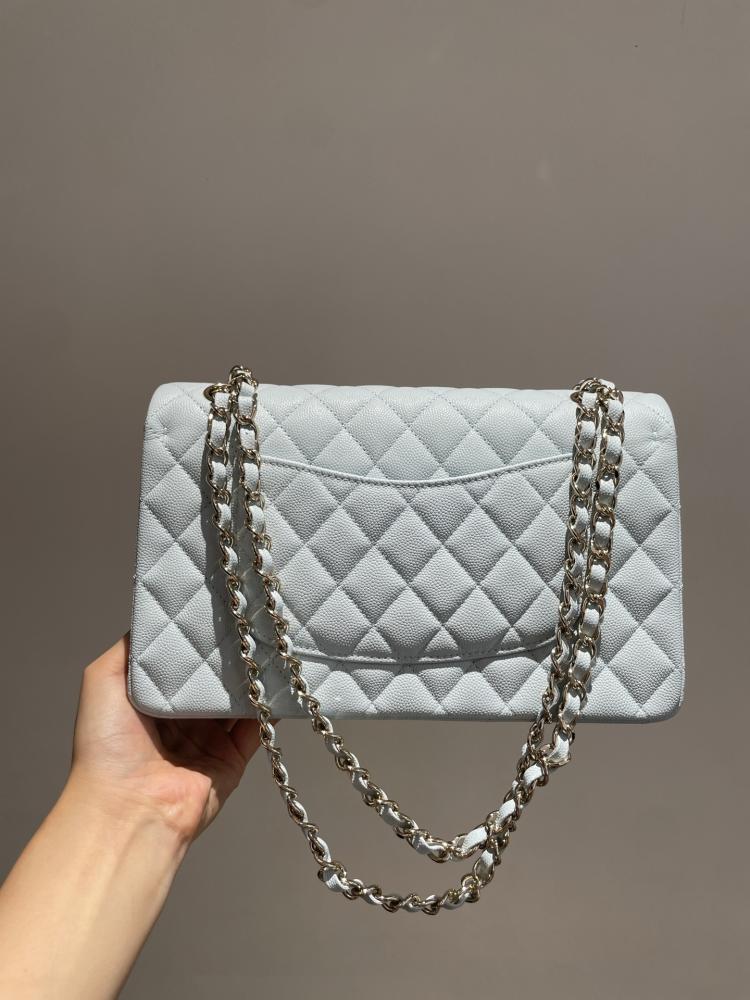 شانيل كلاسيك فلاب السماوي الكافيار | Chanel Light Blue Caviar Classic Flap