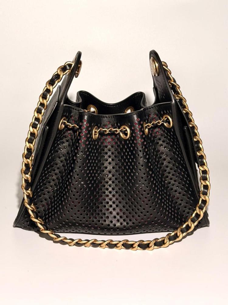 شانيل 25 باغ جلد مفرغ ميني أسود | Chanel 25 Bag Perforated Mini Black