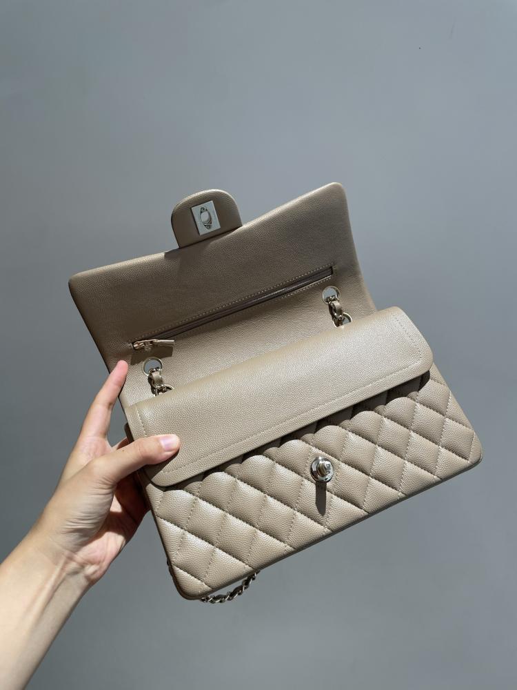 شانيل كلاسيك فلاب البيج الكافيار | Chanel Beige Caviar Classic Flap
