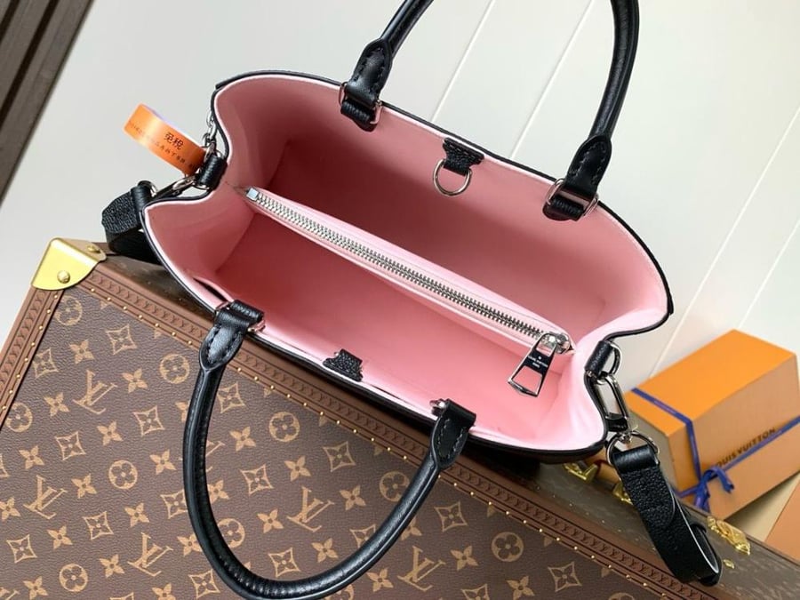 لويس فيتون إبي الأسود | Louis Vuitton Black Epi