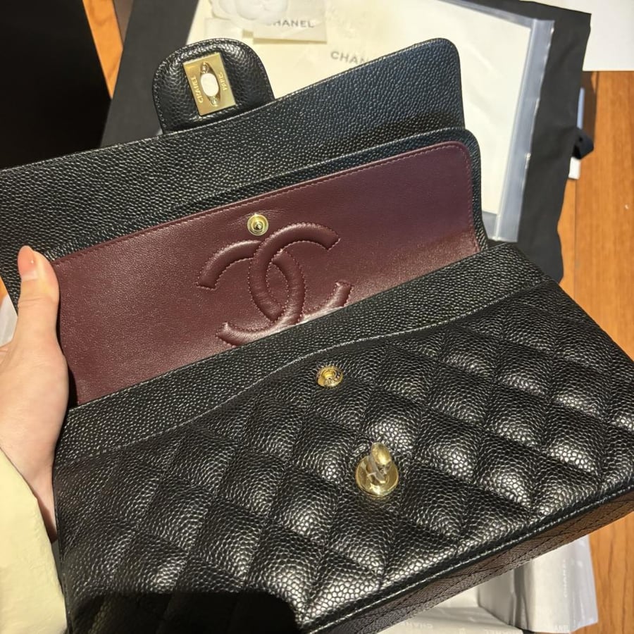 شانيل كلاسيك فلاب 25 الكافيار الأسود | Chanel Classic Flap 25 Black Caviar