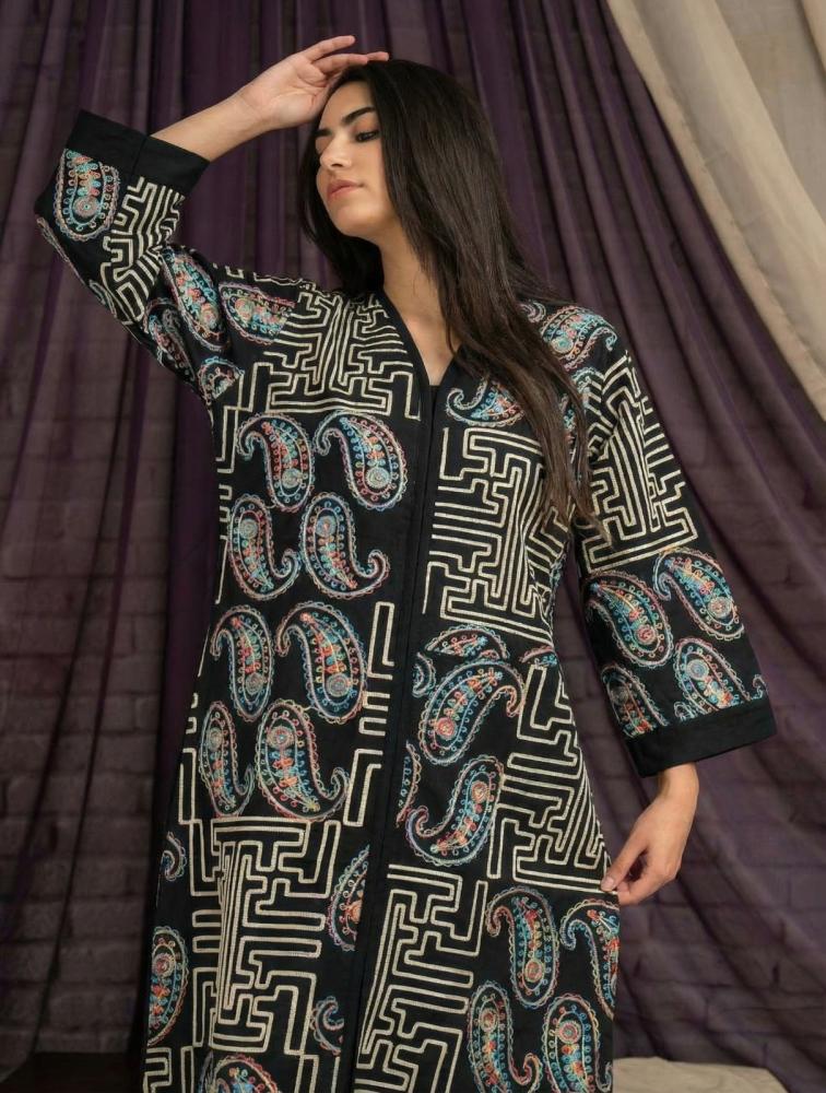 Luxury cotton thobe with a distinctive pattern – your choice for comfort and elegance SM -40