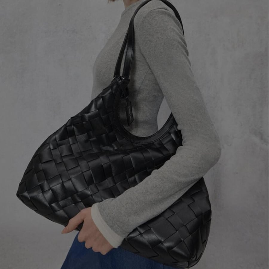شنطة تشارلز اند كيث Ivette Woven بلونين