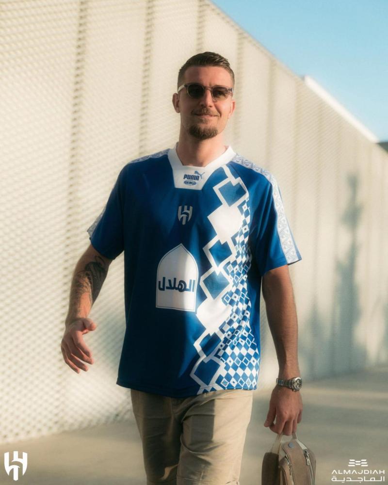 جديدنا تيشرت الهلال العالمي  2027