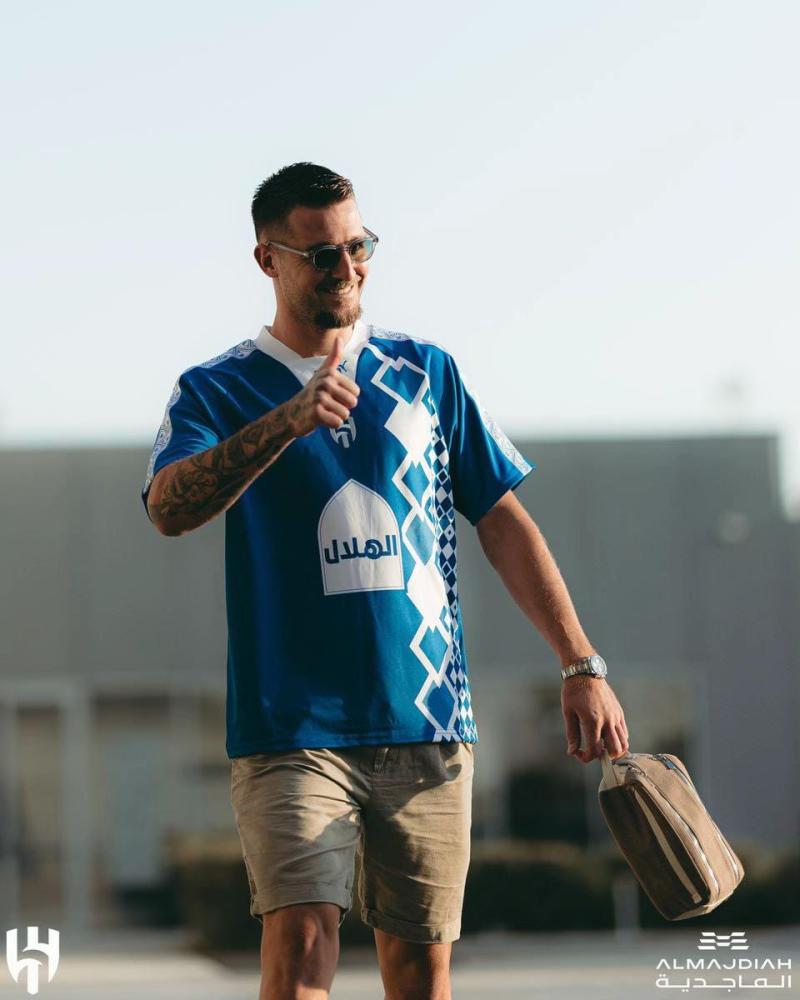 جديدنا تيشرت الهلال العالمي  2027