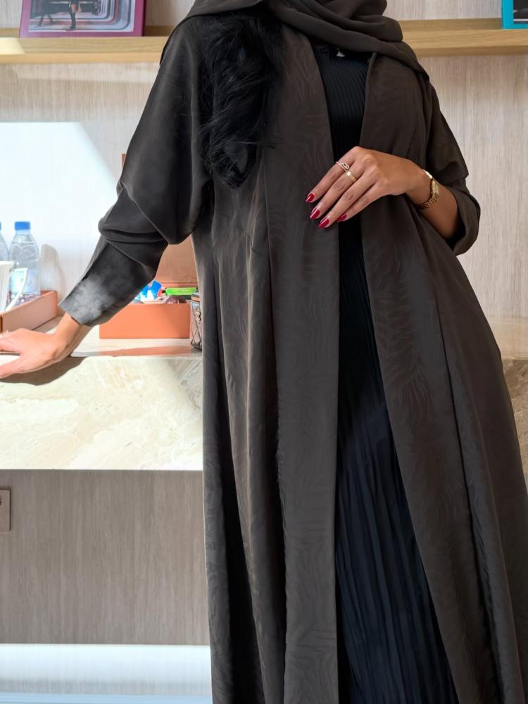 عباية حرير مغسول زيتي مشجر نص كلوش