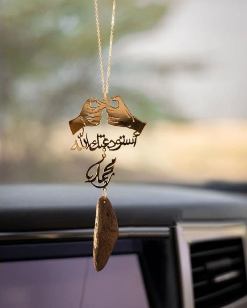 تعليقة عود فاخرة للسيارة