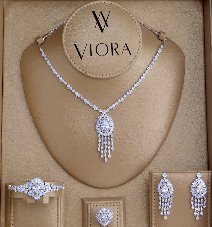 Zircon set with diamond design