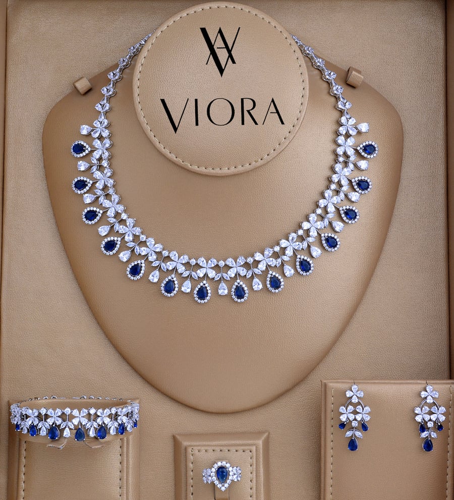 Blue set with diamond design