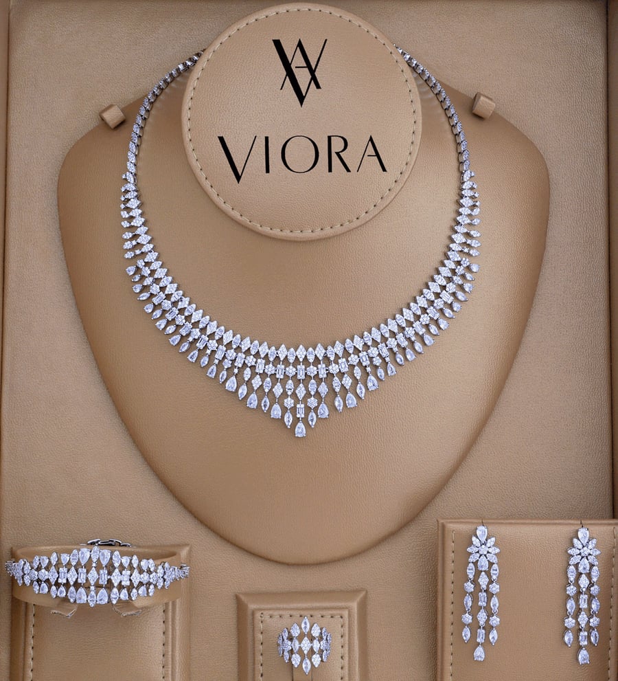 Zircon set with diamond design