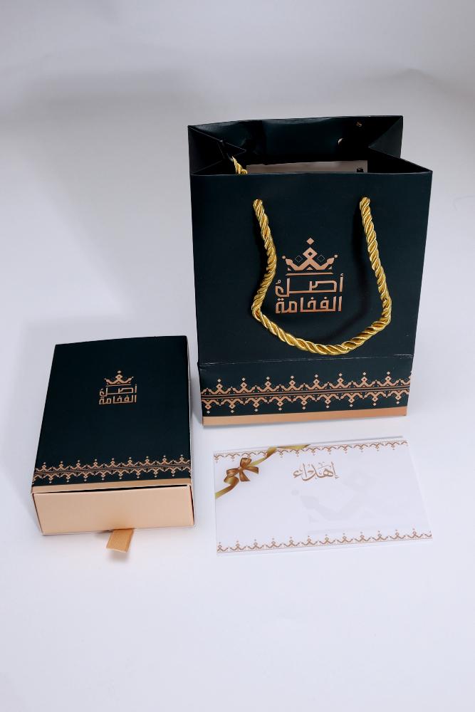مسباح بكلايت أسود مع فواصل