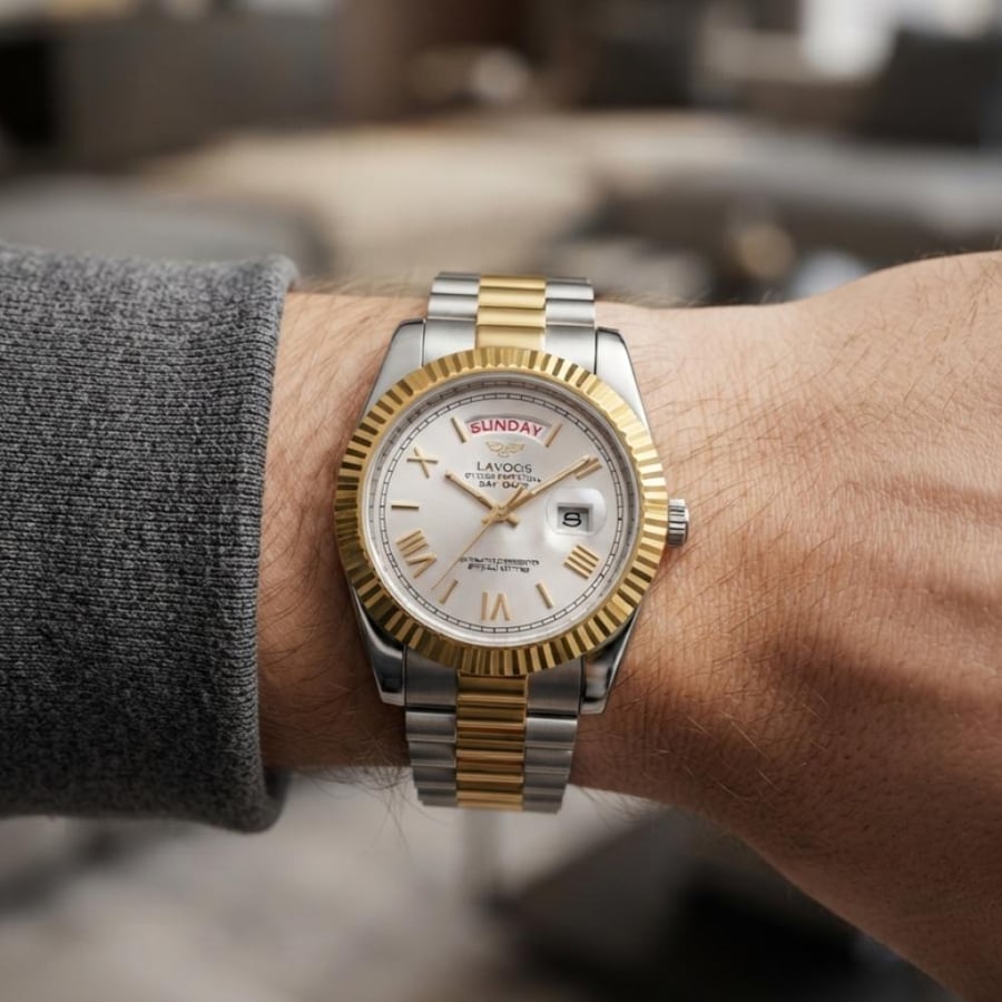 ساعة رجالية  DAY DATE باللون الفضي والذهبي
