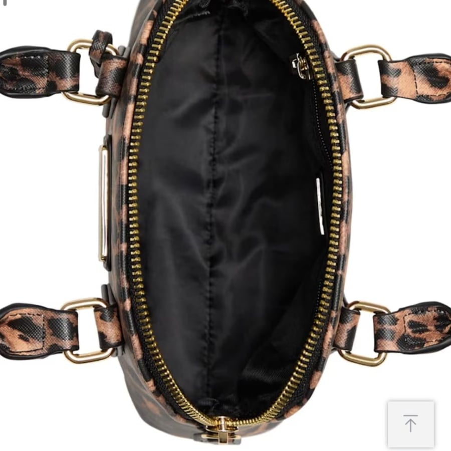 ميني قيس نمر Guess