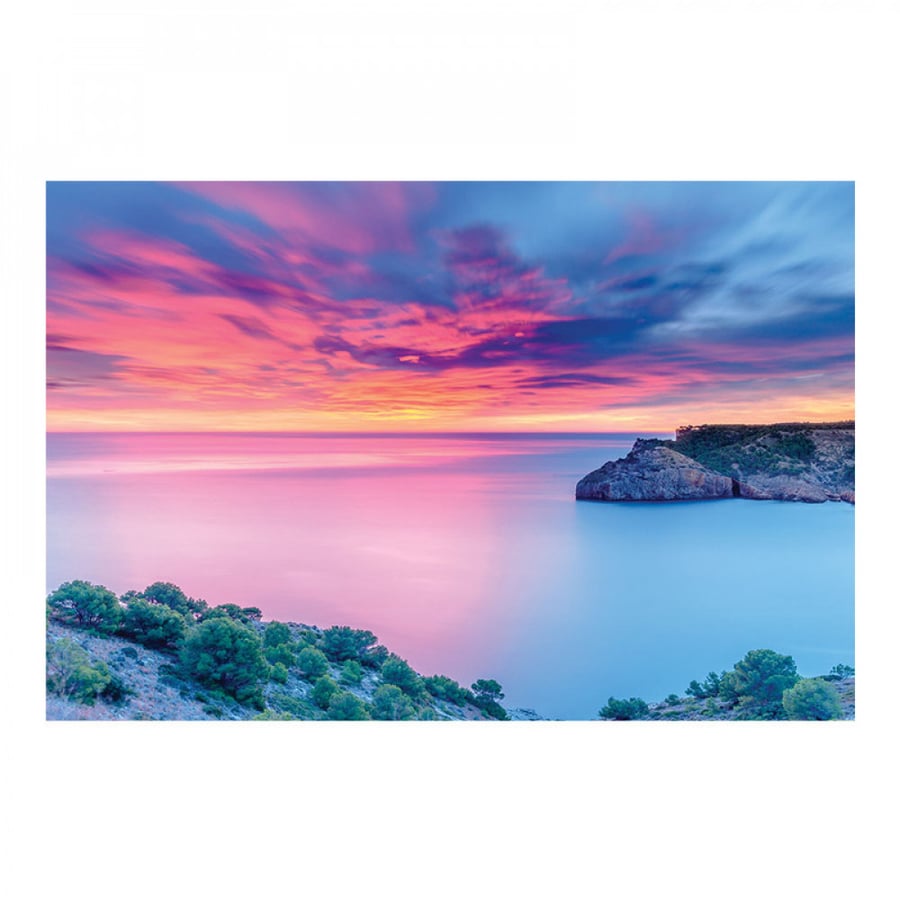 A wall art painting for home decor printed on luxurious material with a hidden frame, size 120 × 80 cm