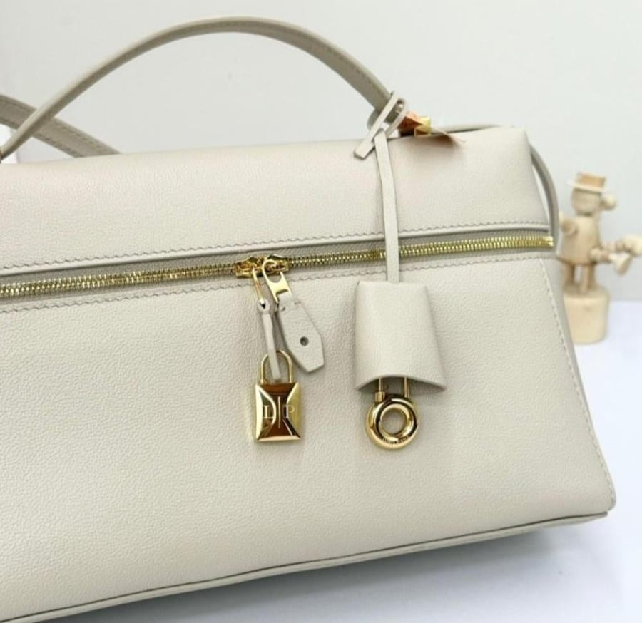 High-quality makeup bag from L'European