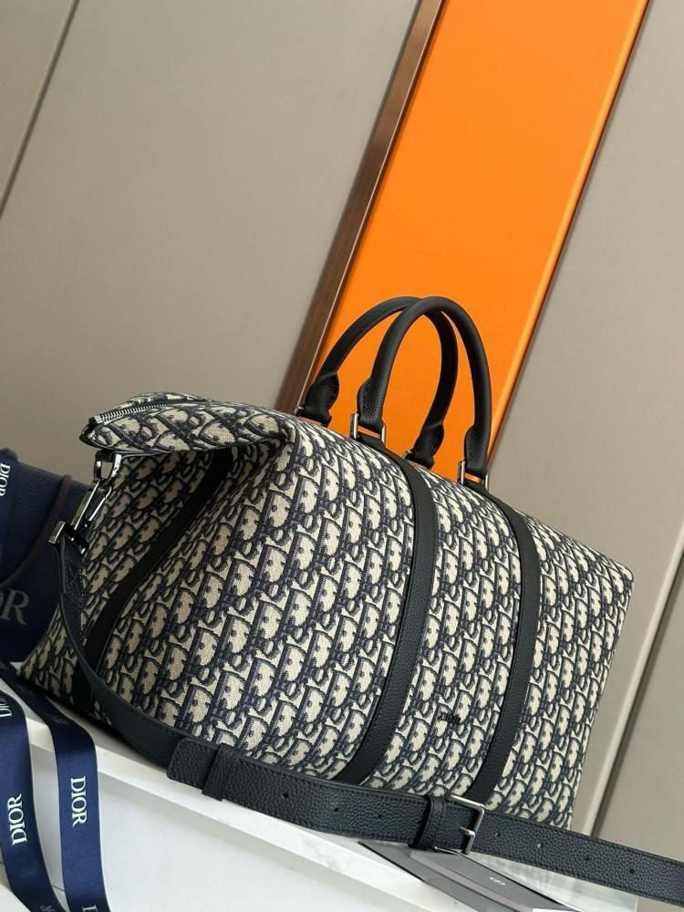 Classic cloth travel bag 93385 from Dior