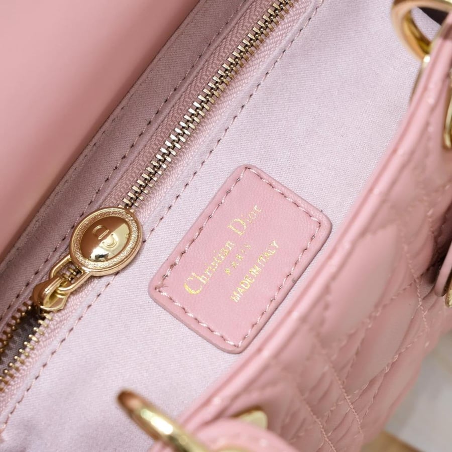 Lady Dior bag 20 cm mat