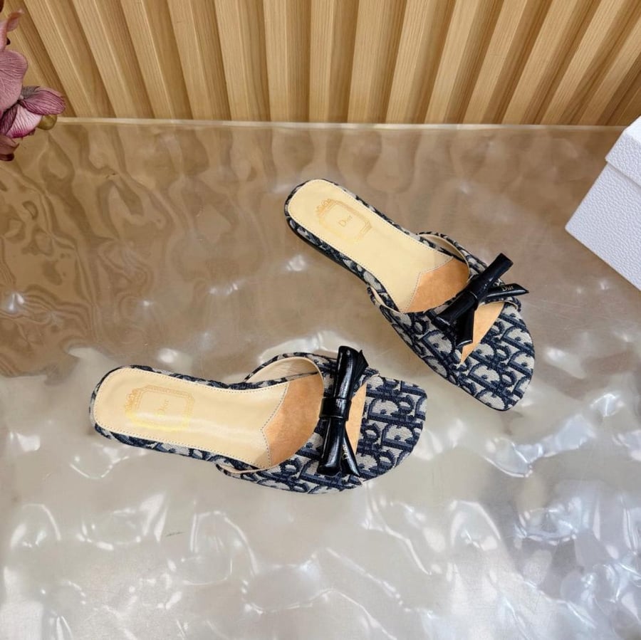 سليبر ديور بو سلايد بنقشة أوبليك
