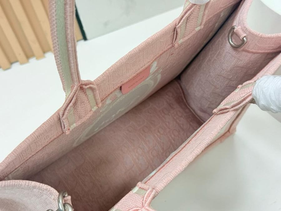 Dior Book Tote small bag with Dior Oblique pattern
