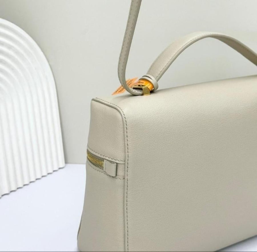 High-quality makeup bag from L'European