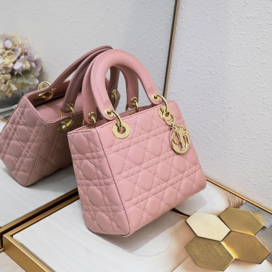 Lady Dior bag 20 cm mat