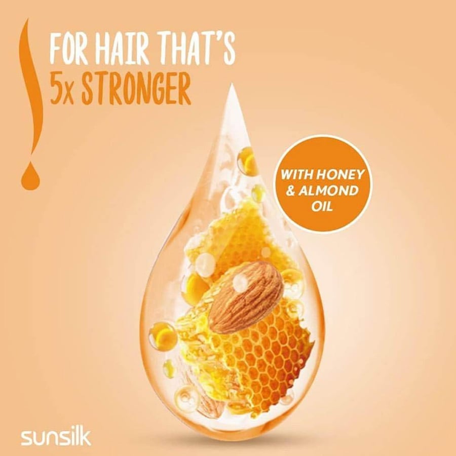 شامبو بزيت اللوز والعسل 400 مل تغذية ونعومة طبيعية للشعر من صانسيلك