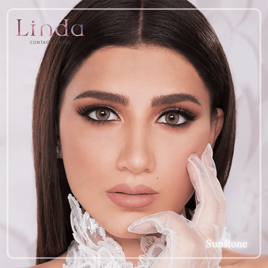 عدسات لاصقة ملونة شهرية سن ستون تمنح لوناً دافئاً وطبيعياً للعين بإطلالة جذابة من ليندا