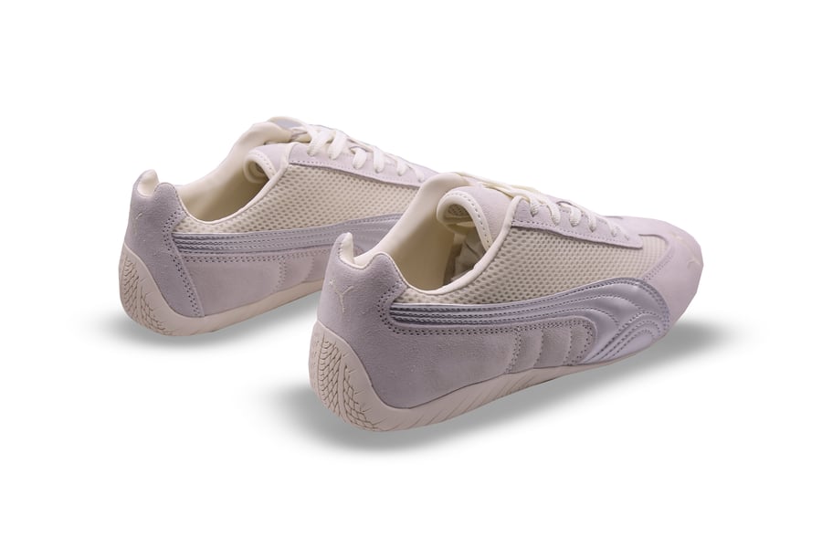 حذاء puma باللون البيج المثقب