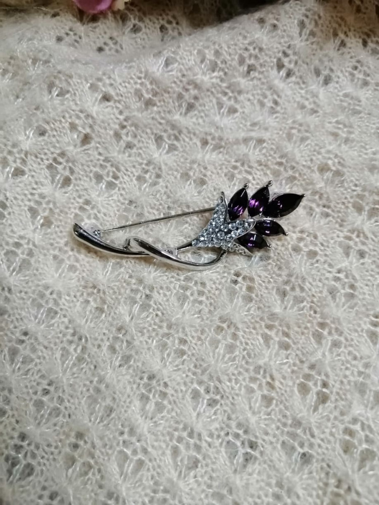 Silver brooch, lovers' rose