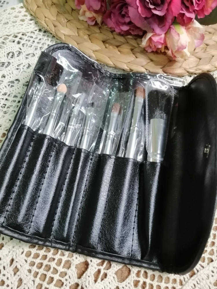 Makeup brush set